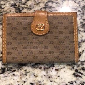 Authentic Vintage Gucci Micro Gg Wallet in Brown/Beige